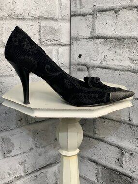 Vintage 90s Nine West Pointy Toe Pump 6.5 Black Burnout Velvet Fur Leather Heels